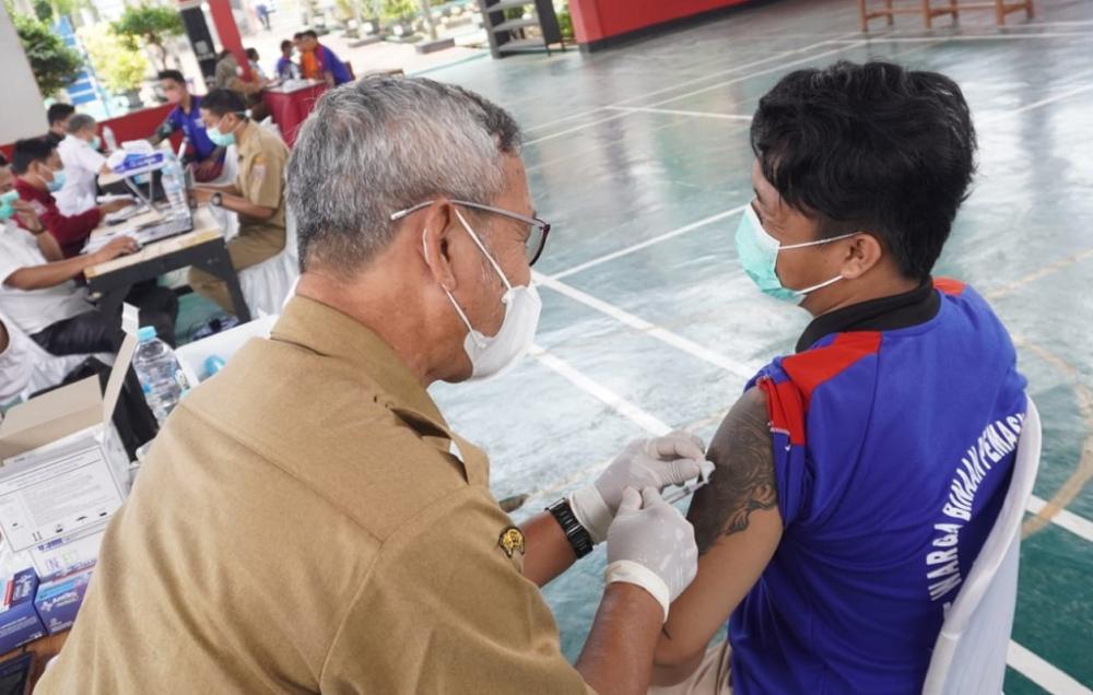 VAKSIN BOOSTER KEDUA DI BATANG