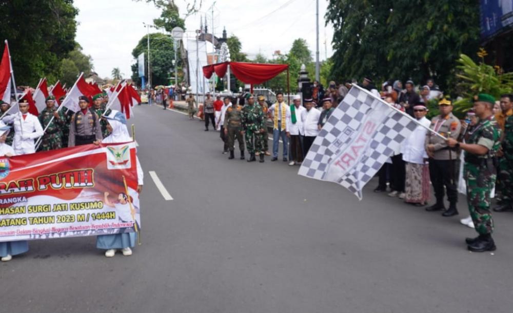 KIRAB MERAH PUTIH MBAH SURGI