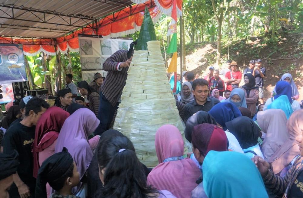 MOMEN SYAWALAN GETUK SETINGGI 2 METER