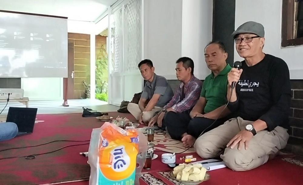 Pekerja Berkesempatan Jadi Pelindung Komunitasnya