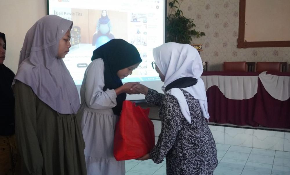 BERIKAN MAKAN TAMBAHAN IBU HAMIL