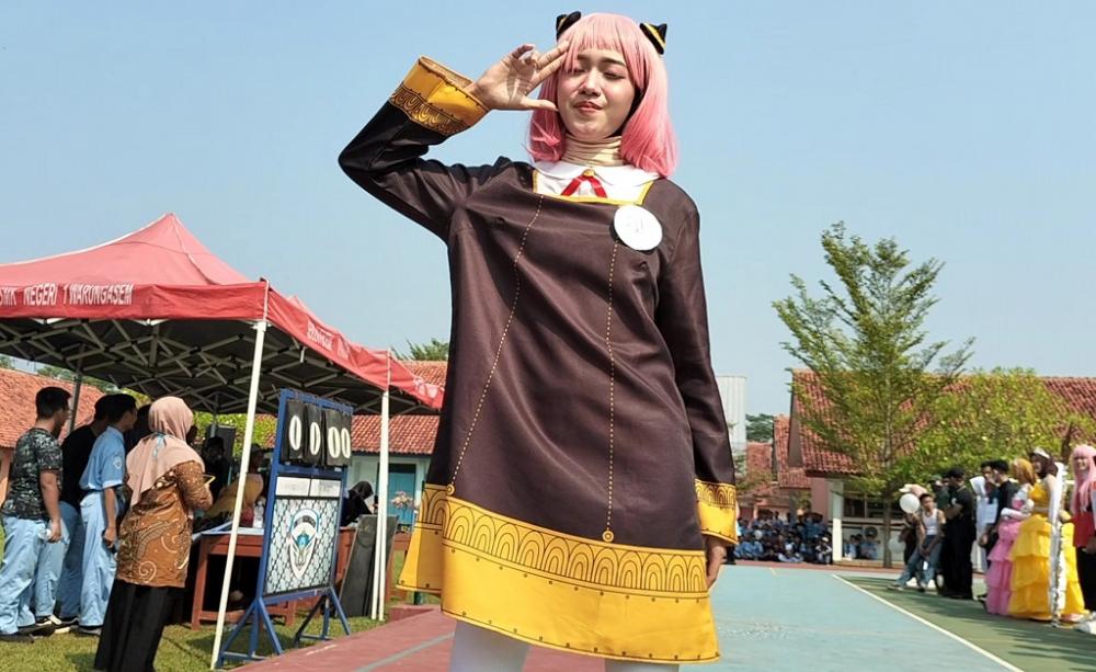 Jaga Kekompakan, Pelajar Tampilkan Kostum Berkarakter