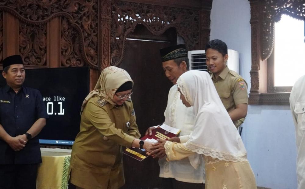 BERIKAN DOKUMEN NIKAH