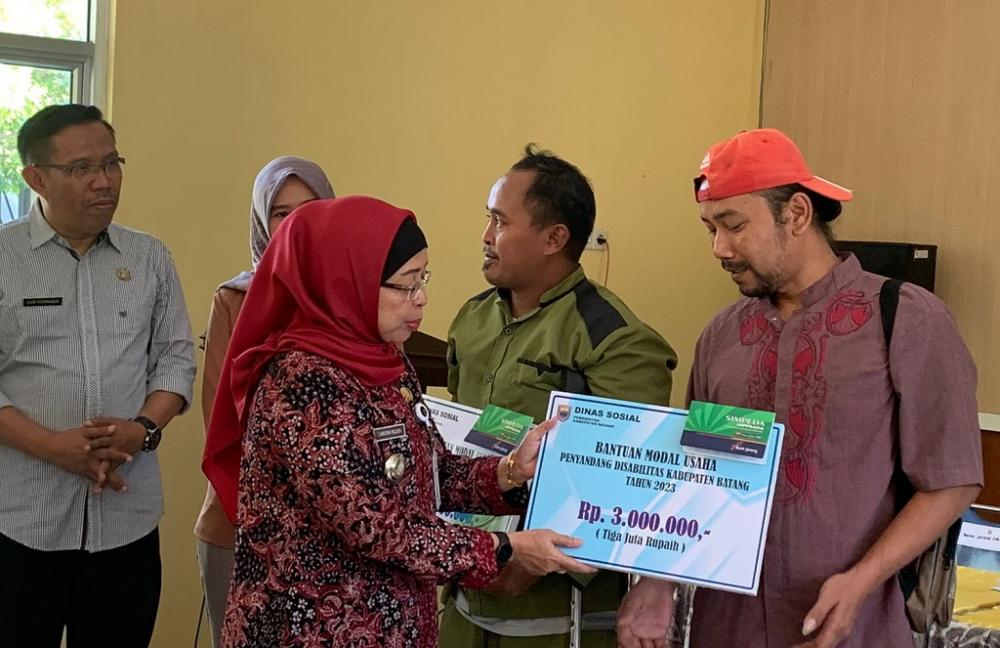 BANTUAN SOSIAL PENYANDANG DISABILITAS