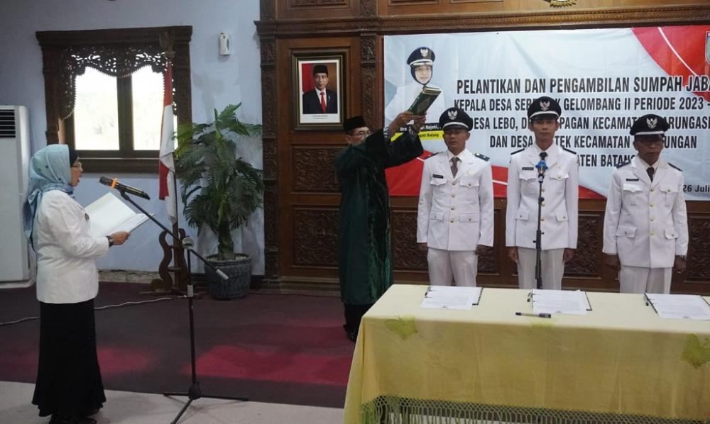 Lantik Kades, Pj Bupati Batang Berpesan Jangan Sampai Salahgunakan Dana Desa