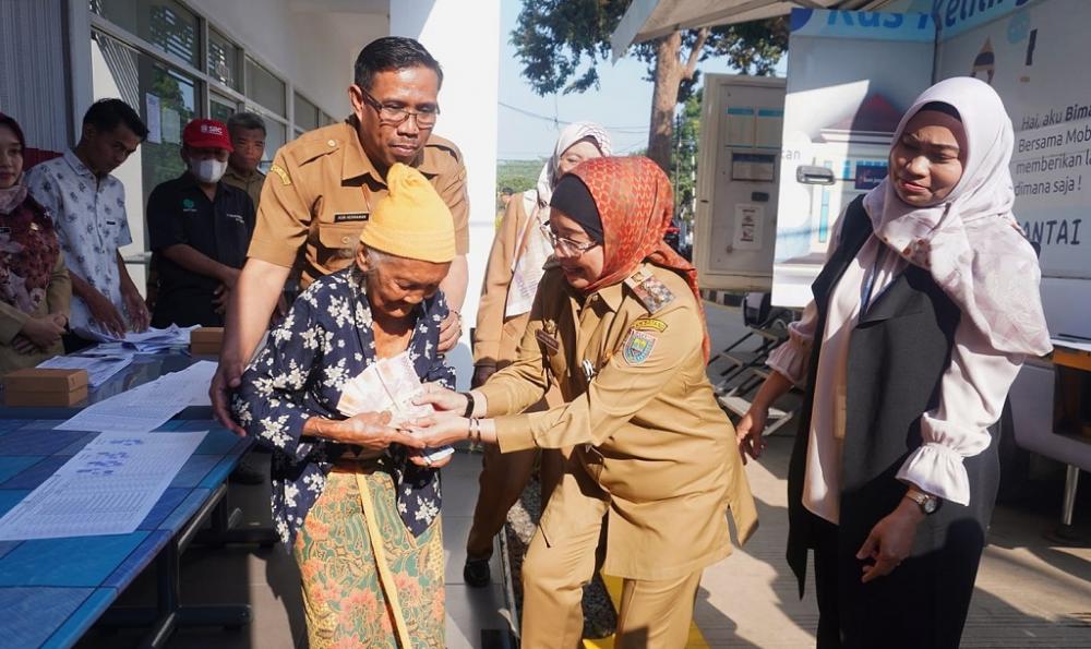 SERAHKAN BANTUAN BLT DBHCHT 