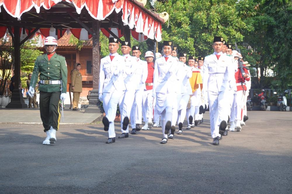 Jelang Pengukuhan, Capaska Gladi Kenakan PDU Paskibraka