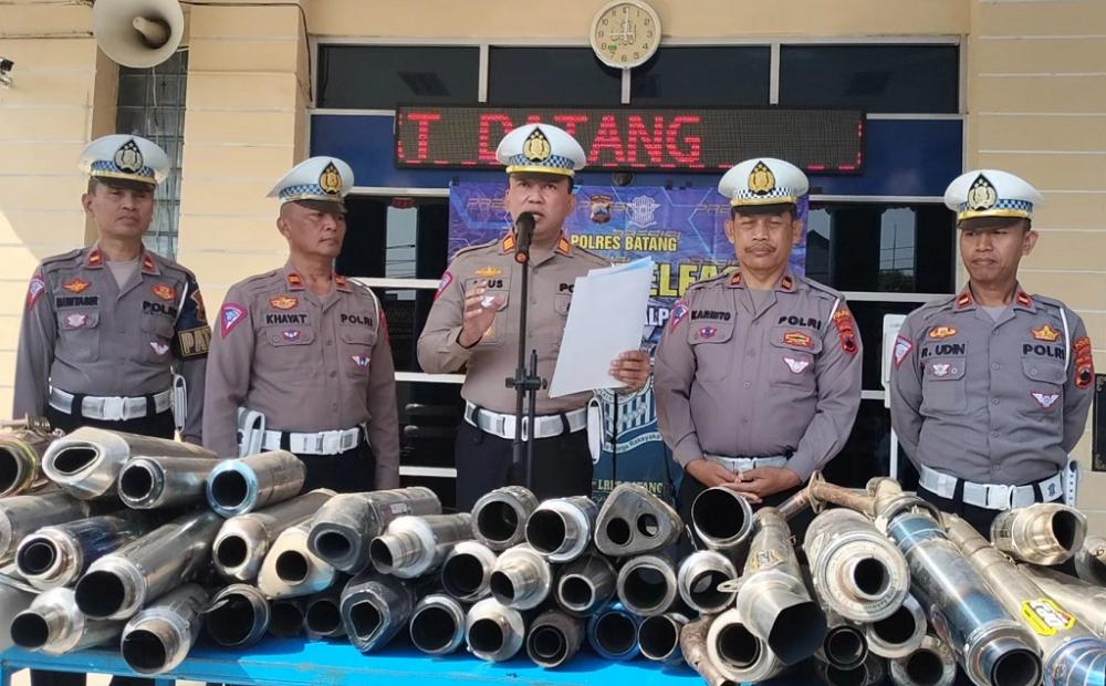 Tim Hunting Sapu Bersih Knalpot Bising