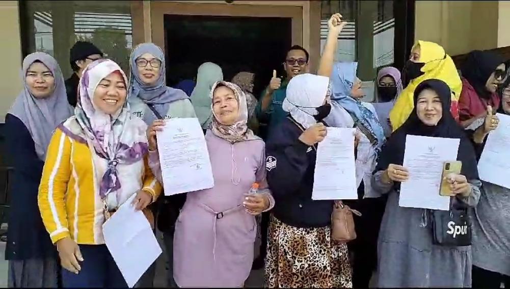 Makin Percaya Diri, Pedagang Makanan Tradisional Dapat NIB Gratis