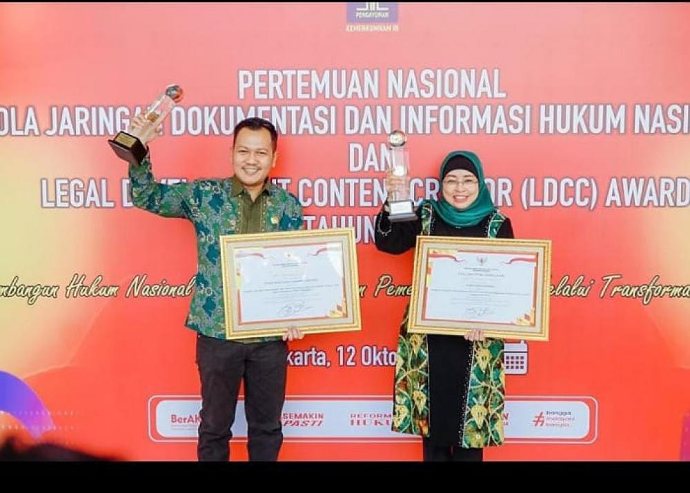 Pemkab Batang Borong Penghargaan, 4 Kali Terima JDIH Award
