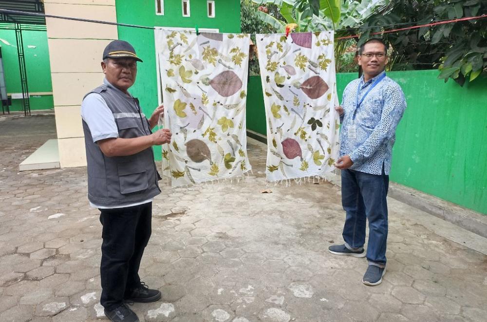 Tetap Produktif, Penyintas TB Dibekali Kompetensi Ecoprint