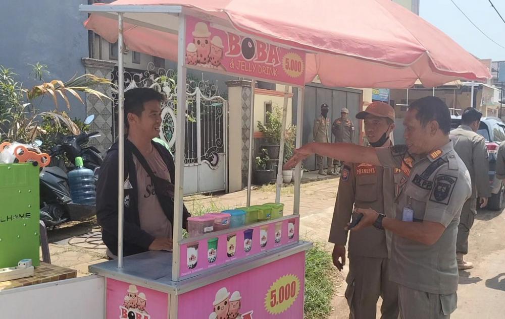 Berikan Pejalan Kaki Ruang, PKL Diberi 