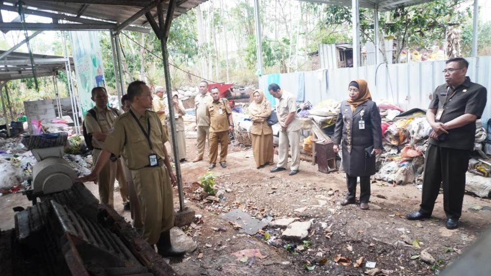 Kelola 20 Ton Sehari, Solusi Kurangi Penumpukan Sampah di Batang