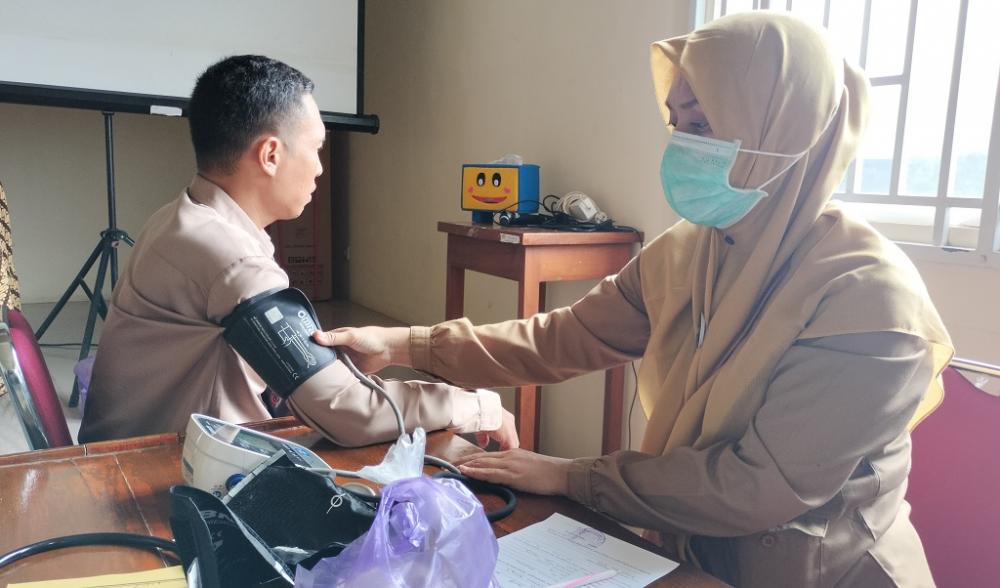 Calon KPPS Jalani Tes Kesehatan