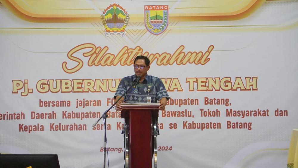 Pj Gubernur Jateng Berikan Bantuan Rp54,7 Miliar Untuk Pembangunan