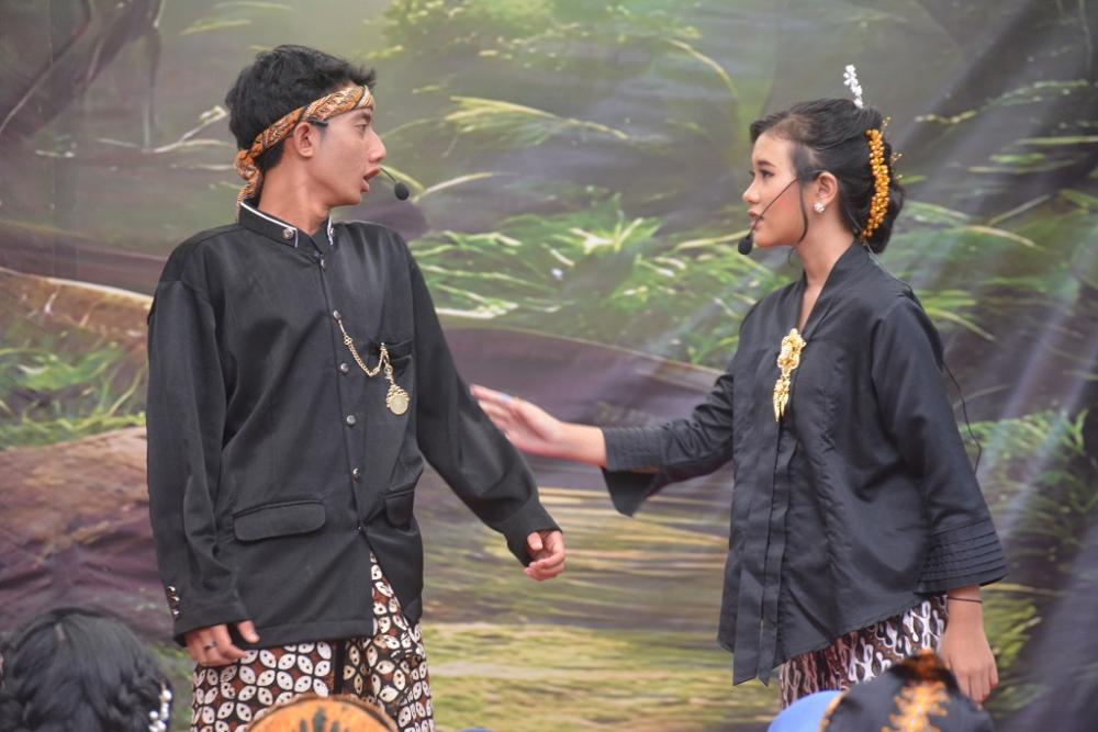 653 Pelajar SMPN 4 Batang Tampilkan Budaya Tari Hingga Ketoprak