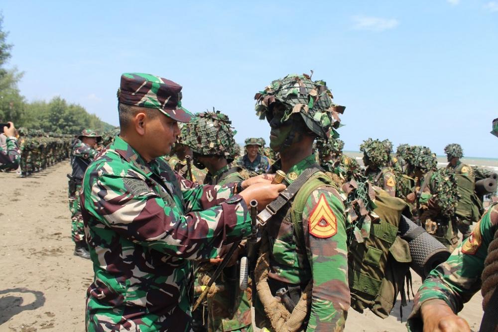 386 Taruna Akmil Terima Brevet Pramuka Yudha