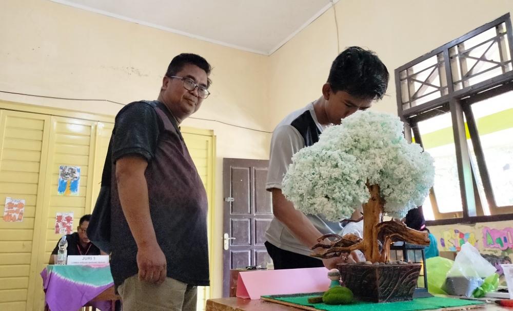 Karya ABK SLB Batang Memikat Konsumen Lokal