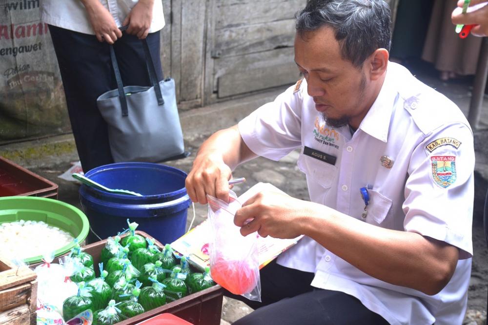 AMBIL SAMPEL MAKANAN