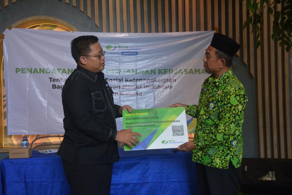 BERIKAN BUKTI KARTU PESERTA BPJS KETENAGAKERJAAN