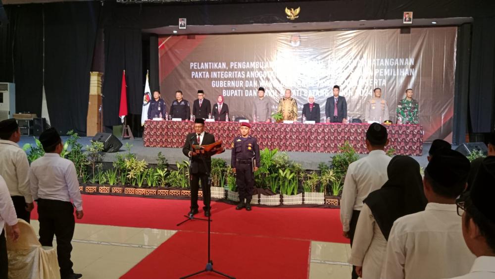 KPU Batang Lantik Anggota PPS Untuk Pilkada