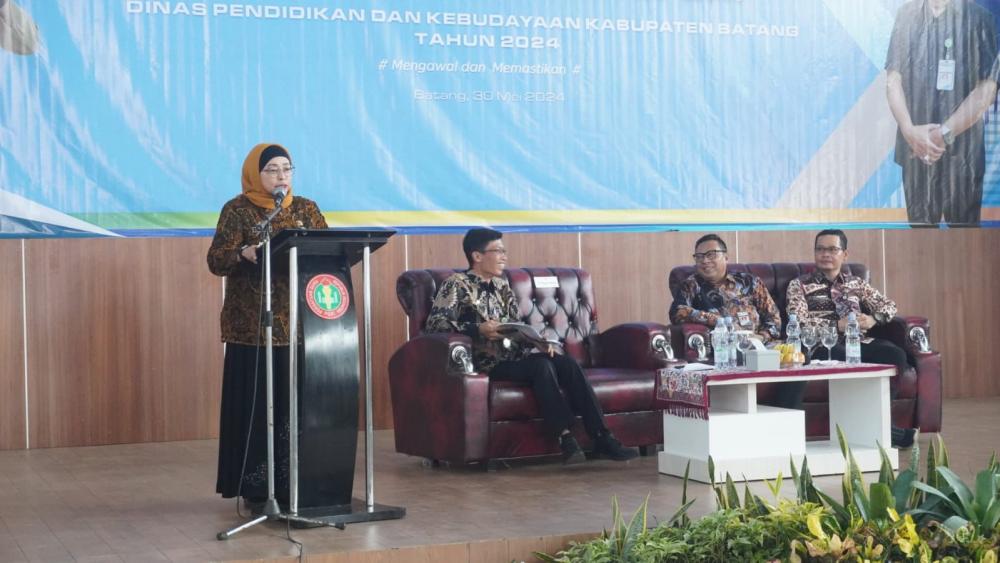 Tingkatkan Displin, Disdikbud Batang Lakukan Pembinaan Para Tenaga Pendidik