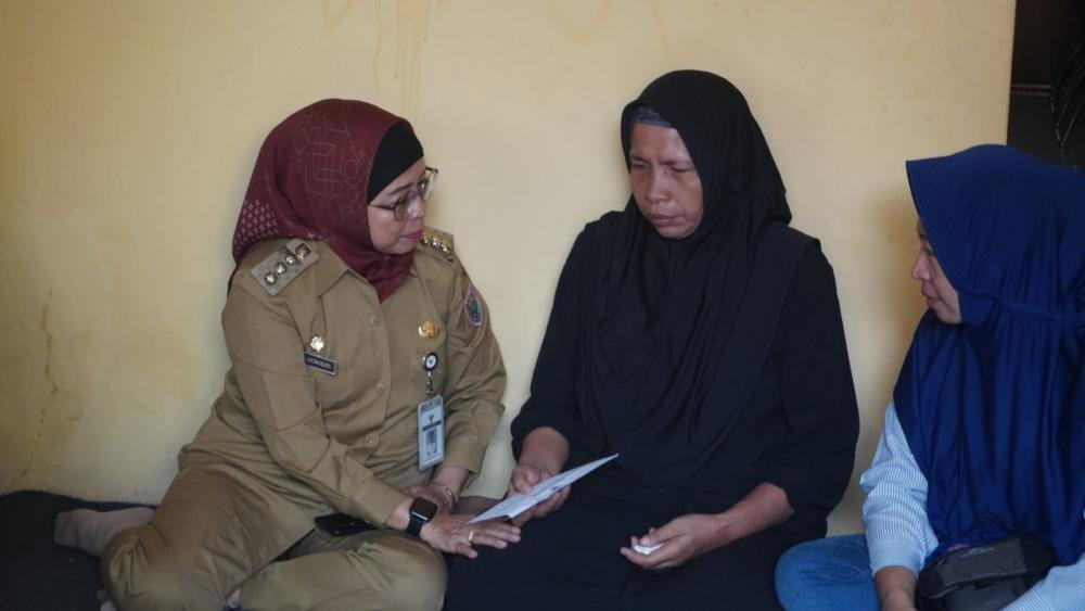 Pj Bupati Batang Berikan Santunan Kepada Atlet yang Meninggal