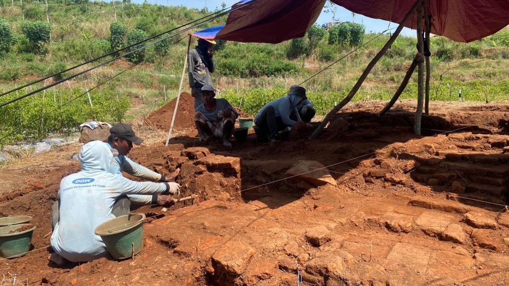 Ekskavasi Candi di Batang, Ditemukan Fragmen Tembikar dan Arang Dipastikan Abad Ke-7