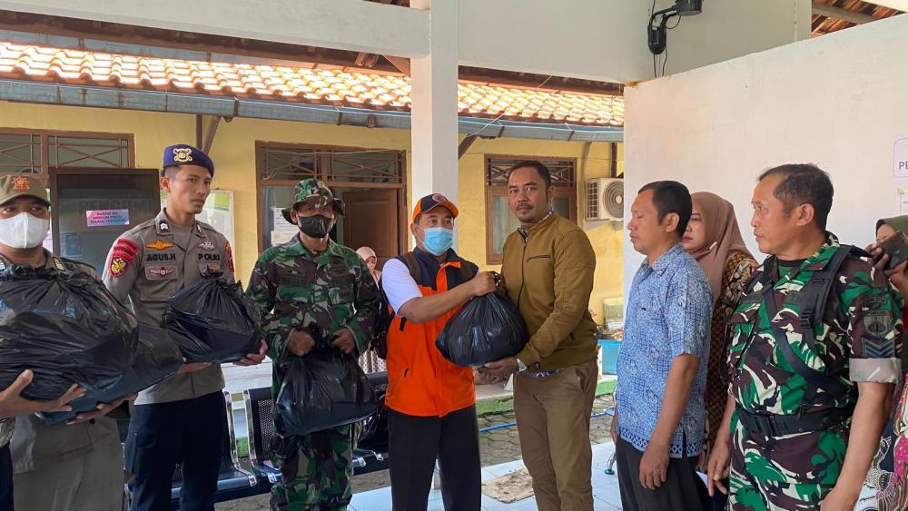 BPBD Batang Distribusikan 271 Paket Sembako Langsung Selama 3 Hari