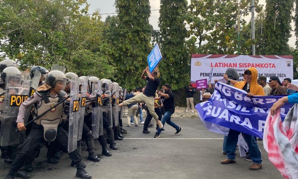 Antisipasi Pengamanan Pilkada Serentak, 330 Personel Polres Batang Latihan Sispamkota