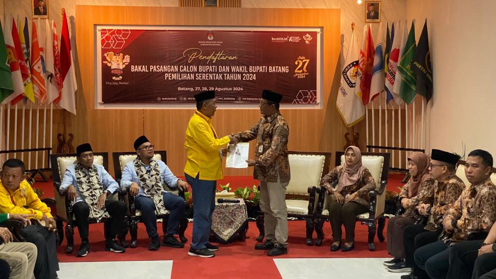 Hari Ketiga, KPU Batang Terima Berkas Paslon Faiz-Suyono
