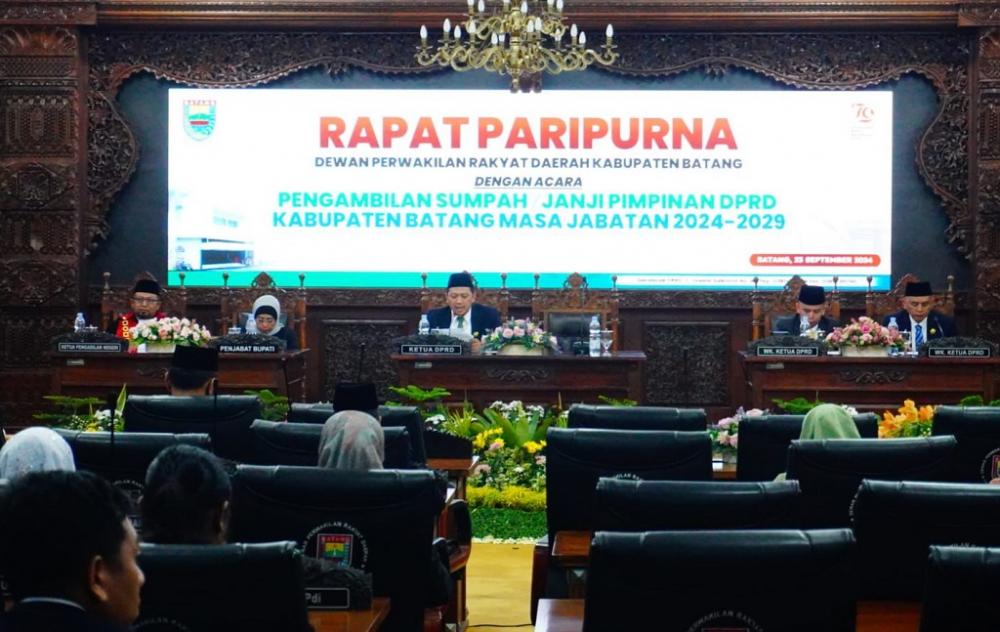 DPRD Batang Tetapkan Susunan Pimpinan Komisi-Komisi