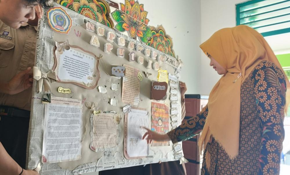 Canggihnya Digitalisasi Sastra, Tak Menggeser Mading Konvensional