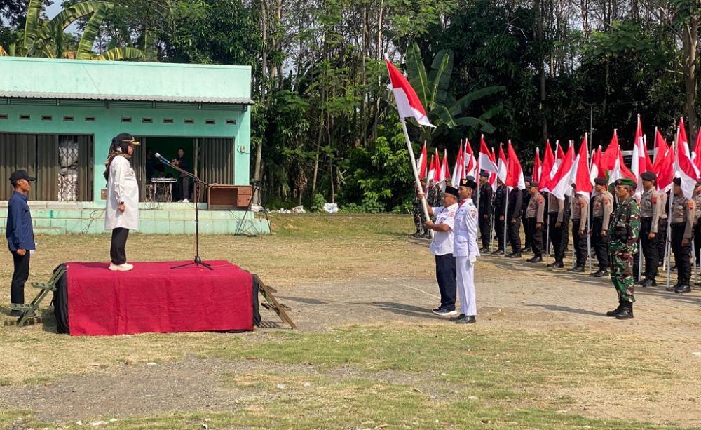 Ribuan Elemen Masyarakat Batang Peringati Maulid Nabi Dengan Lakukan Kirab
