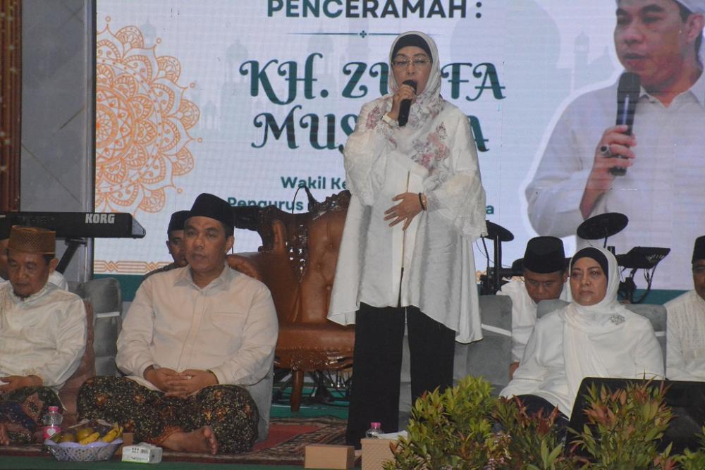 Ribuan Warga Batang Ikuti Pengajian Akbar Dalam Rangka Hari Santri Nasional