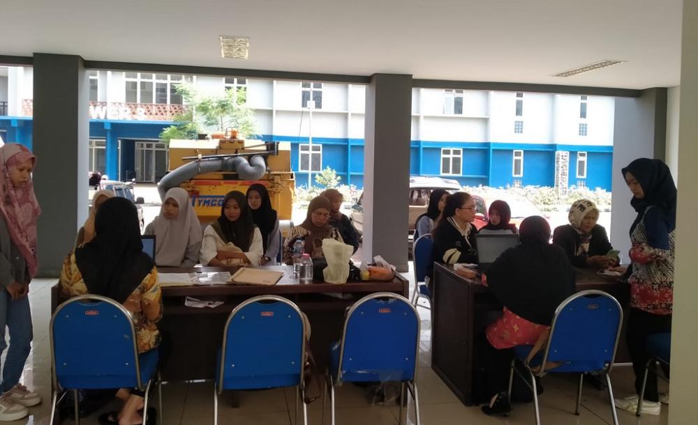 Disnaker Hadirkan Layanan Ketenagakerjaan Terpadu Pencari dan Pemberi Kerja di KIT Batang