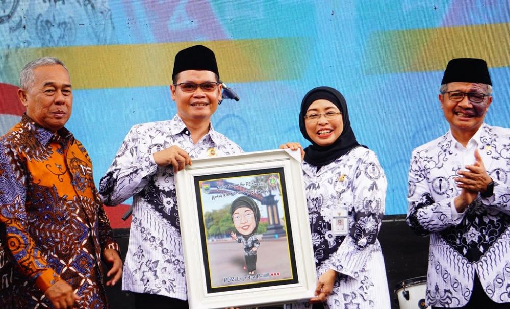 Temu Akbar Guru, 90 Persen Tenaga Pendidik di Batang Telah Diangkat P3K dan ASN