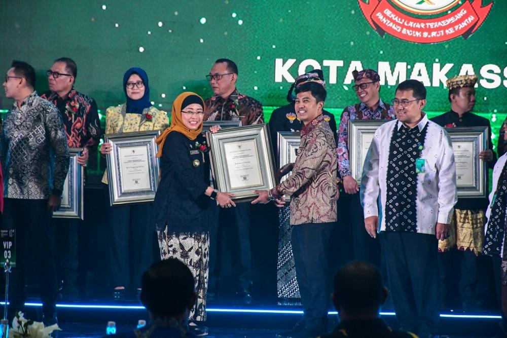 Pemkab Batang Raih STBM Award 2024