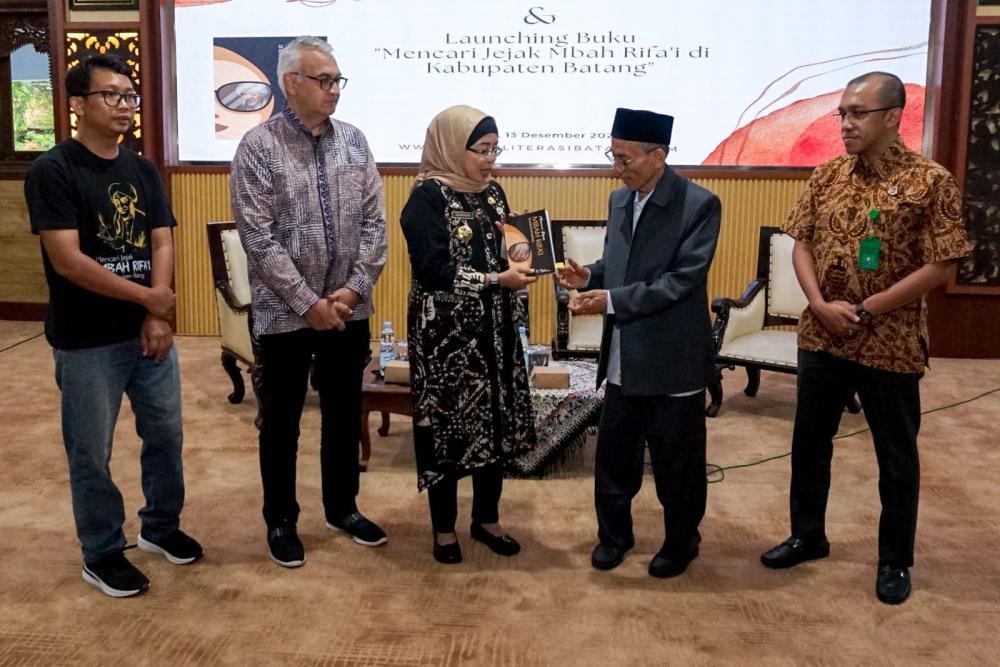 Kenalkan Sejarah Pahlawan, Pegiat Literasi Batang Terbitkan Novel