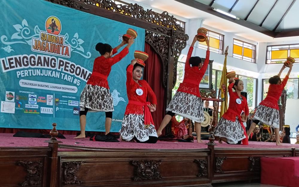 Uji Kemampuan, Sanggar Jagadhita Tampilan Ragam Tarian