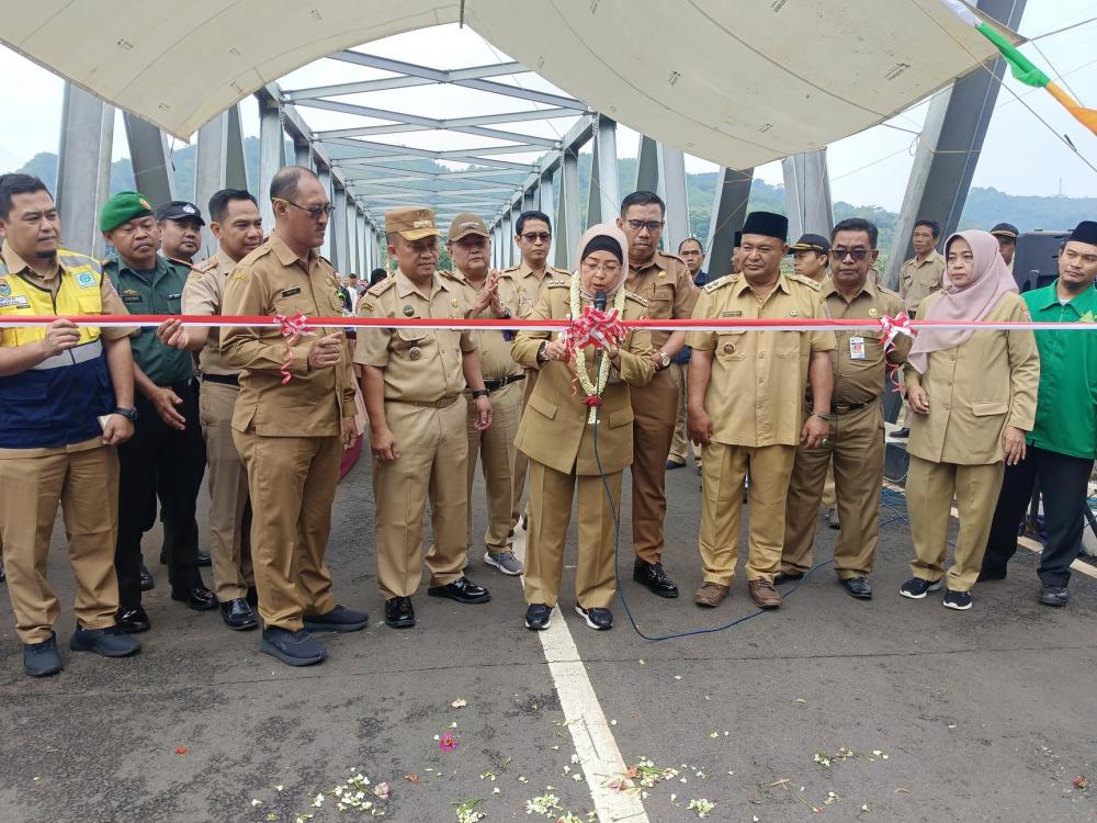 Tiga Jembatan Diresmikan, Pemkab Batang Fokus Perbaikan Sarpras Potensial