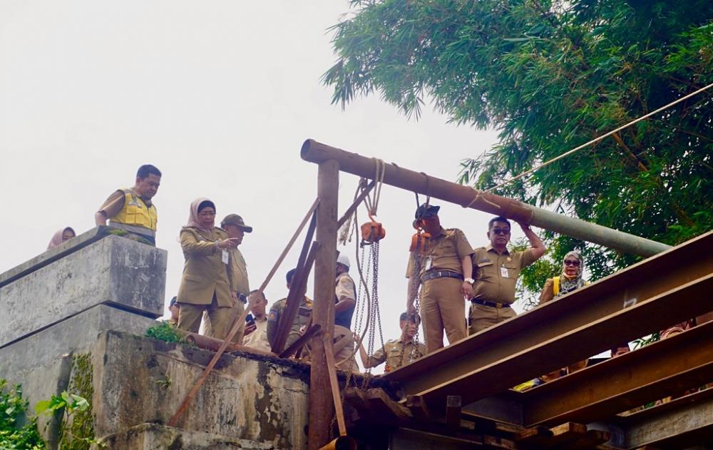 Progres Pebaikan, Pj. Bupati Batang Kembali Tinjau Jembatan Kali Belo Tersono