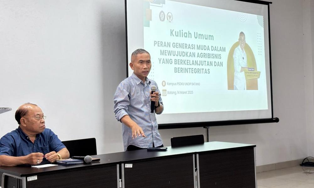 Anggota DPR RI Menjadi Dosen Tamu Di PSDKU Undip Batang