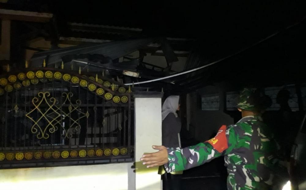 Puting Beliung Porak Porandakan Dua Desa di Warungasem