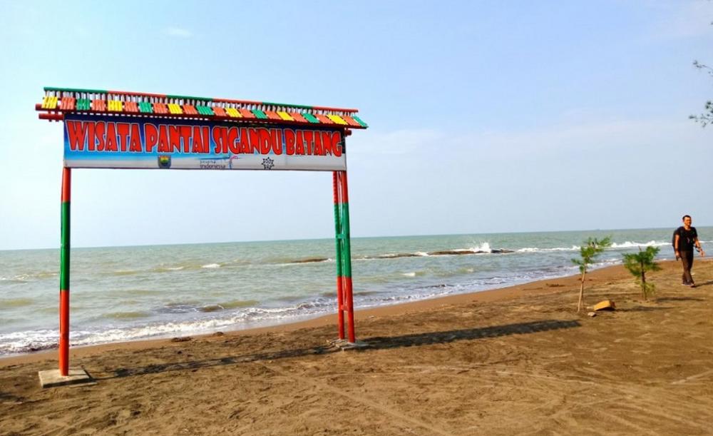 Bupati Batang Akan Rombak Wajah Pantai Sigandu