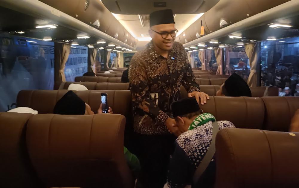 Jemaah Haji Diberangkatkan, Bupati Batang Imbau Jaga Kesehatan