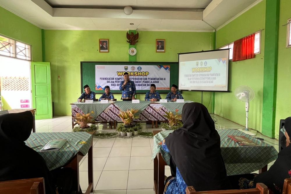 Hadapi Tantangan Pembelajaran, Pendidik Batang Dibekali Kompetensi AI
