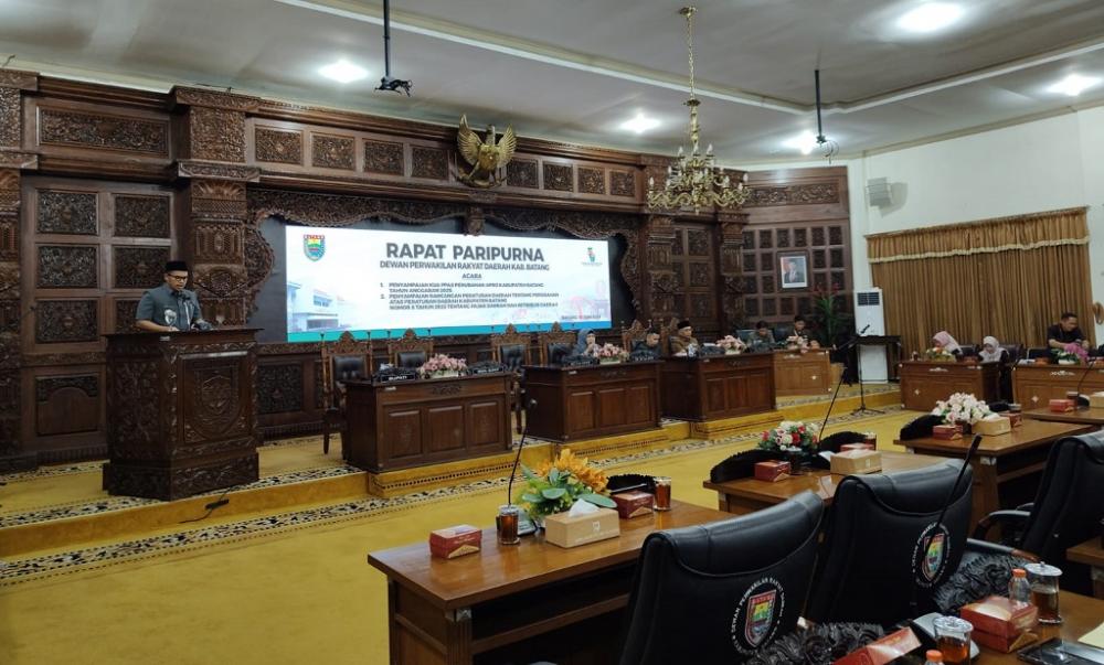 Bupati Batang Sampaikan Perubahan APBD 2025 Senilai Rp 2,07 Triliun