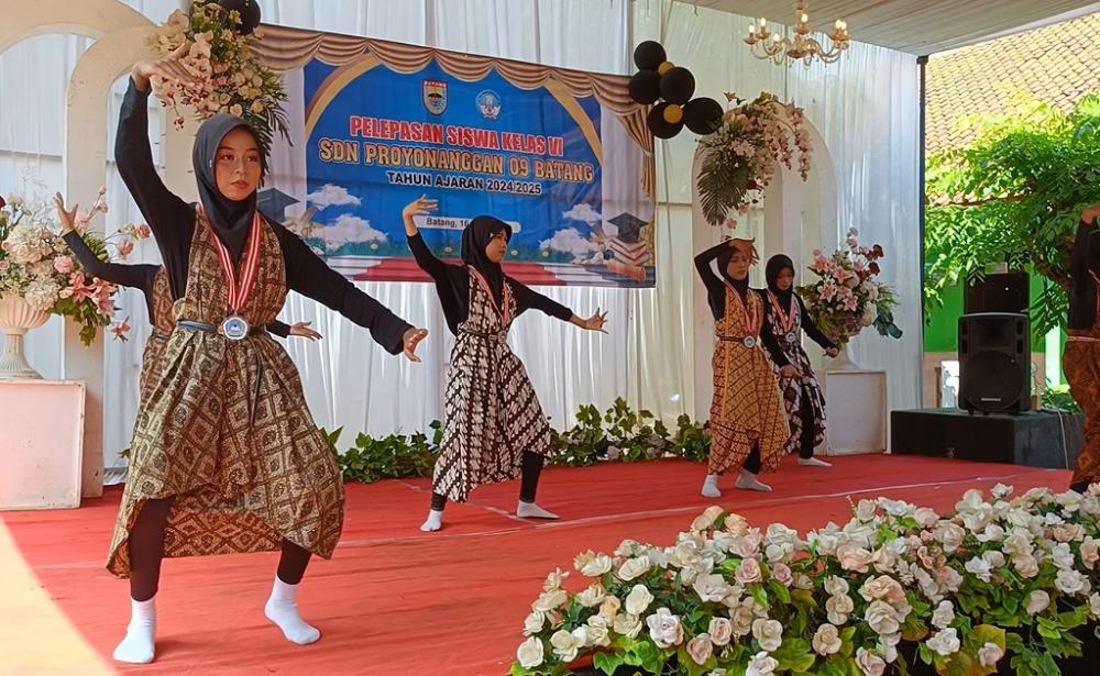 Lestarikan Budaya, SD Proyonanggan 9 Persembahkan Tari Babalu