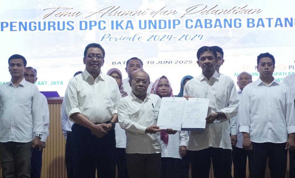 Dilantiknya DPC IKA UNDIP, Bupati Batang Ingin Sinergi Bangun Daerah